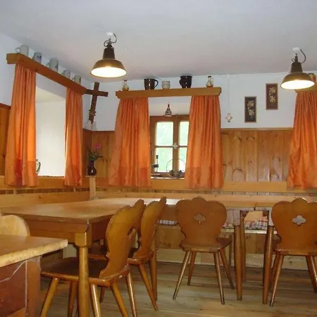 Schauberger Hut Mountain Hut * ヴァルトキルヒェン